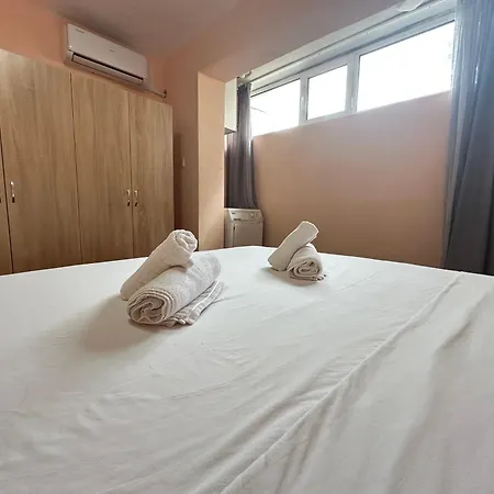 1 Bedroom Ap Seaview Peace And Quiet Warna